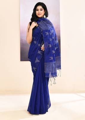 Women's blue embellished cotton blend jamdani saree 4