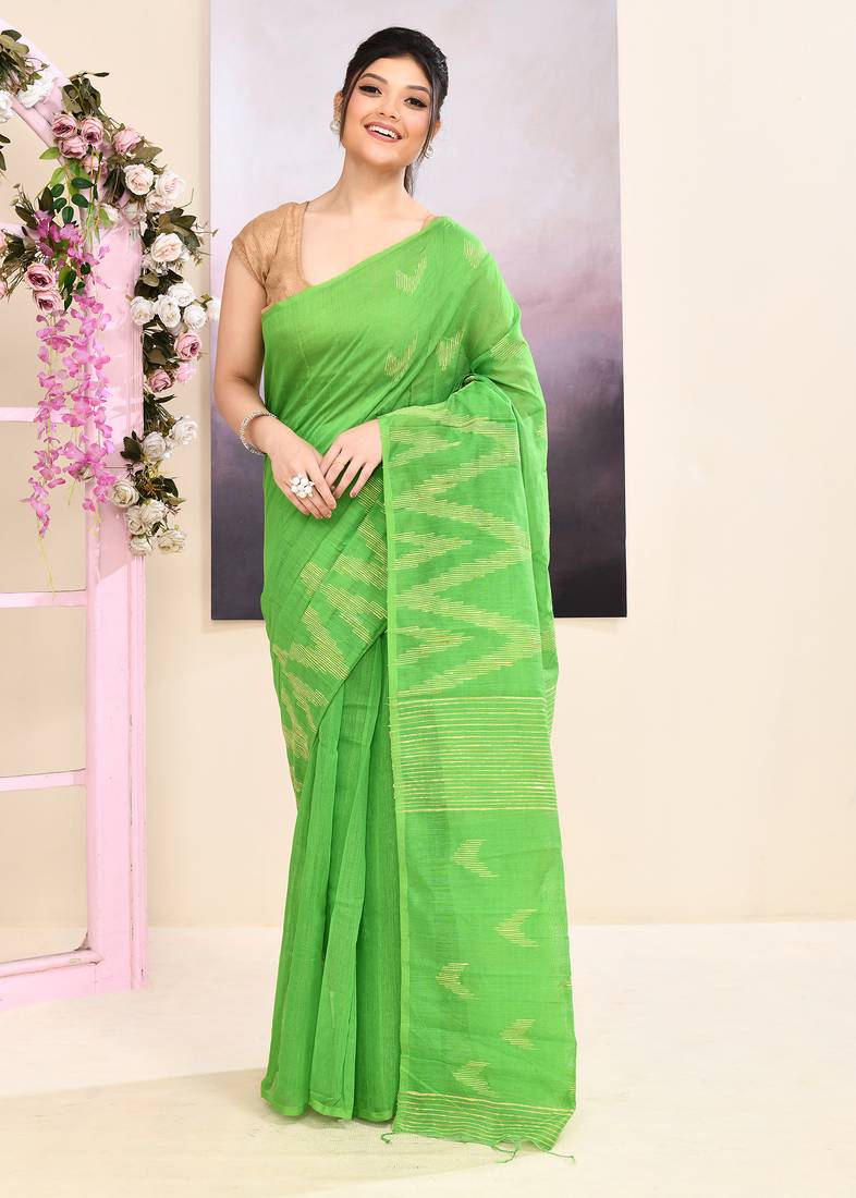 Women's green embellished cotton blend jamdani saree