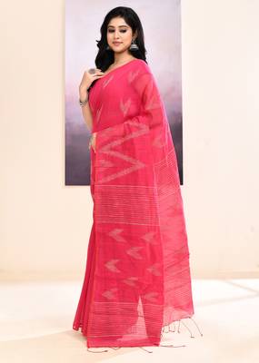 Women's pink embellished cotton blend jamdani saree 2