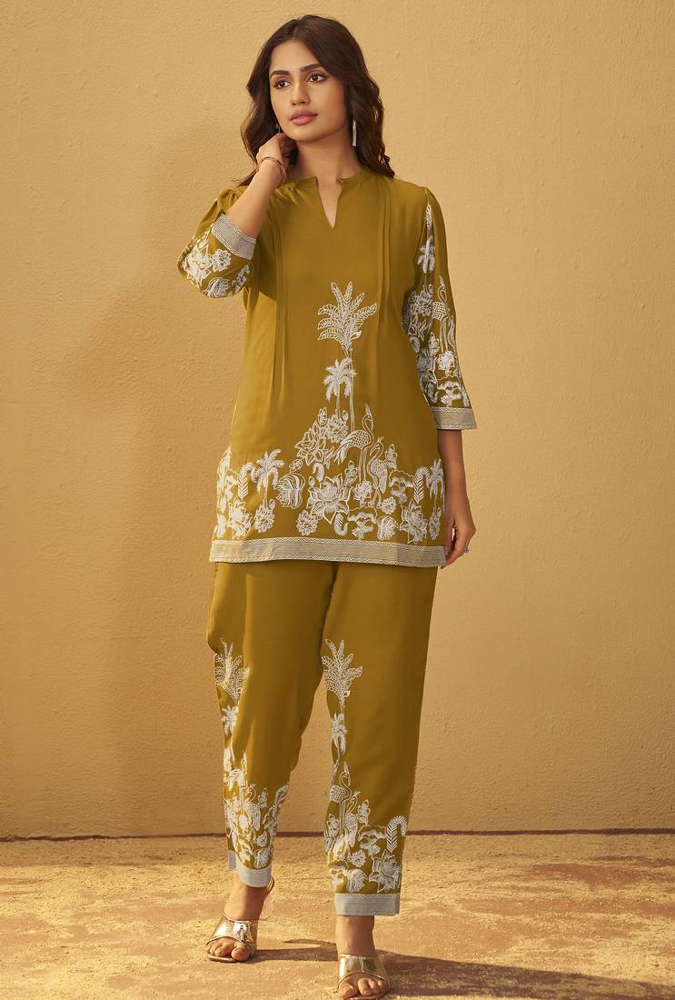 Mustard rayon floral printed co-ord set for women