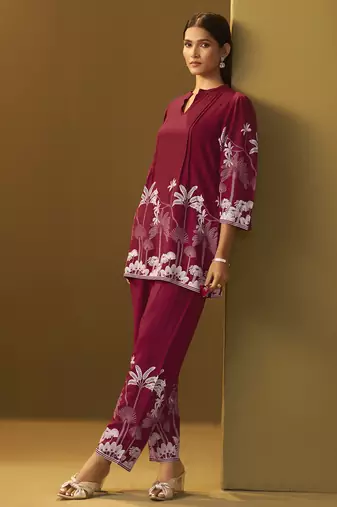 Red rayon floral printed co-ord set for women