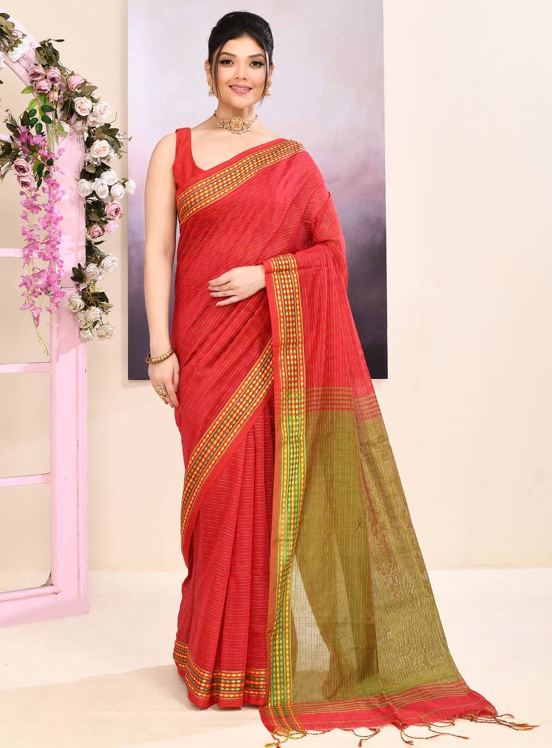 Women's red embellished cotton blend jamdani saree