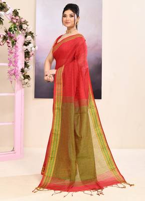 Women's red embellished cotton blend jamdani saree 2