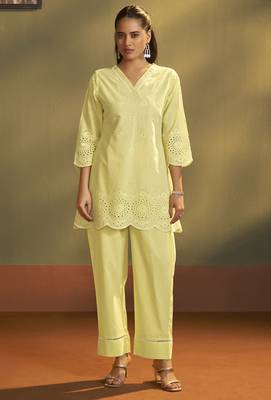 Women   s pure cotton yellow schiffli co-ord set 2