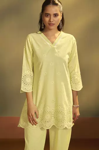 Women   s pure cotton yellow schiffli co-ord set