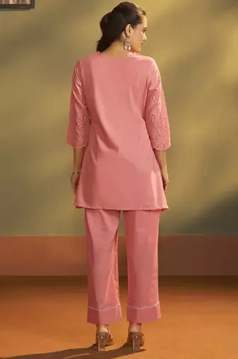 Women   s pure cotton pink schiffli co-ord set
