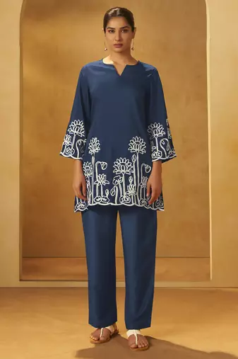 Women navy blue embroidered cotton blend straight kurta co-ord set