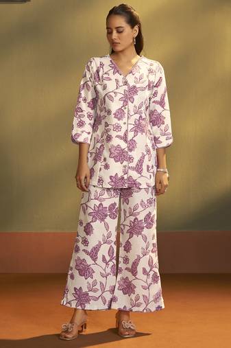 Women   s cream cotton blend printed co-ord set