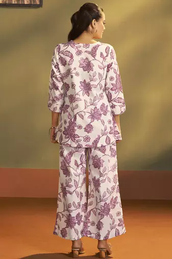 Women   s cream cotton blend printed co-ord set