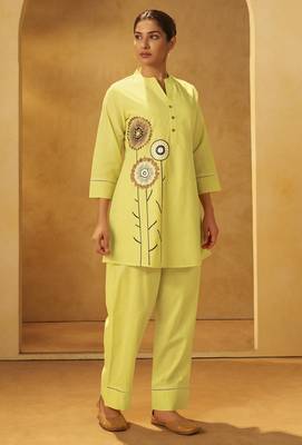 Women yellow pure cotton embroidered straight kurta co-ord set 3