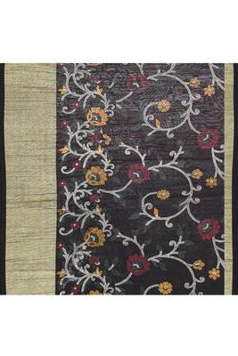 Women's black embellished cotton blend printed saree 5