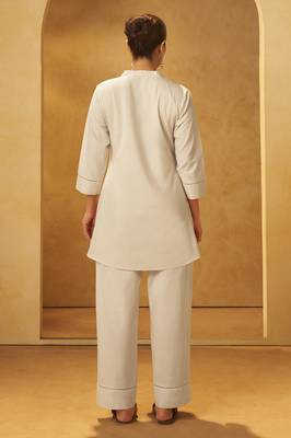 Women white pure cotton embroidered straight kurta co-ord set 3