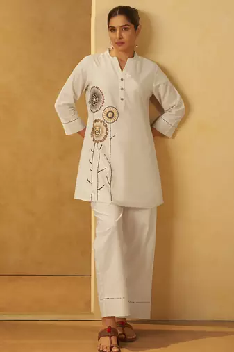 Women white pure cotton embroidered straight kurta co-ord set