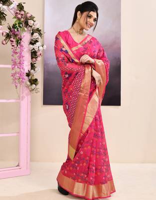 Women's pink embellished cotton blend printed saree 3