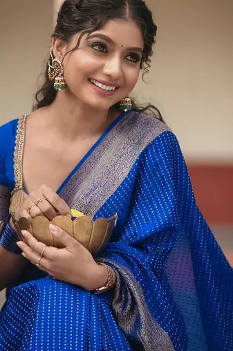 Royal blue silk blend banarasi saree with unstitched blouse piece