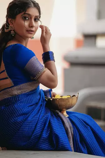 Royal blue silk blend banarasi saree with unstitched blouse piece