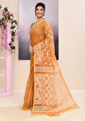 Women's mustard embellished cotton blend jamdani saree 2