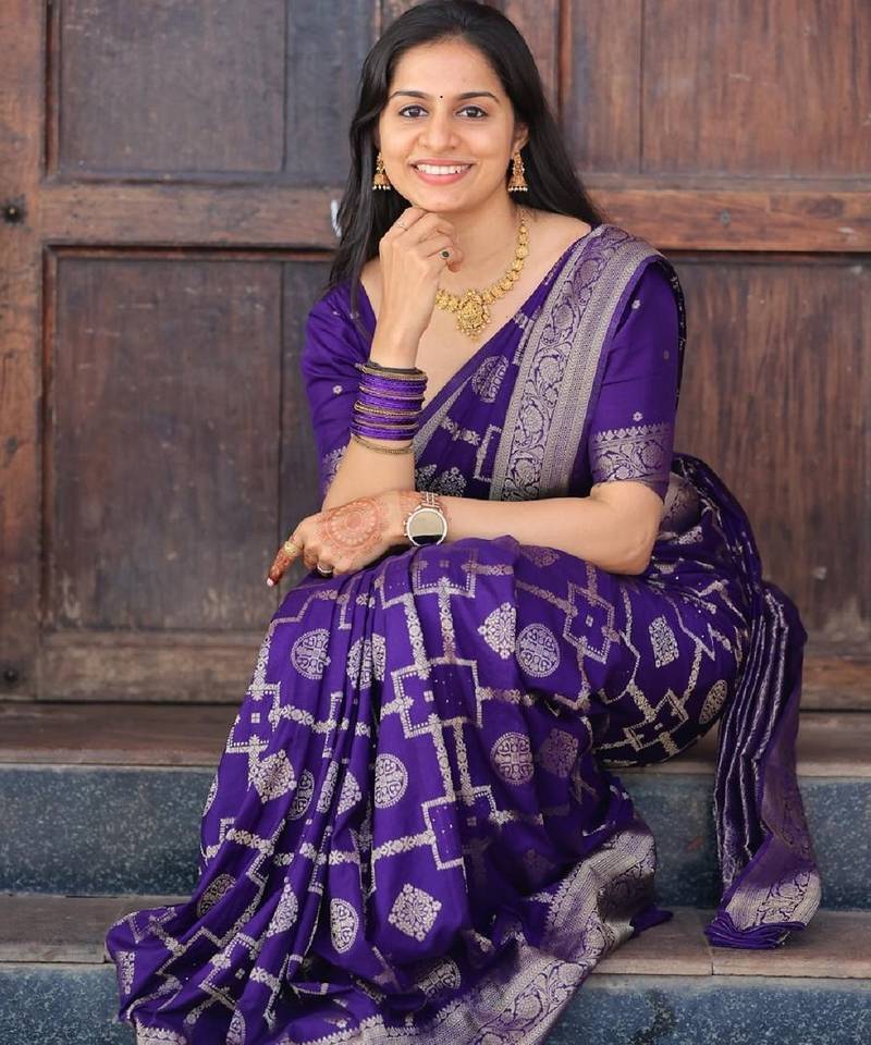 Purple soft silk blend banarasi jacuard work designer party wear saree with unstitched blouse piece
