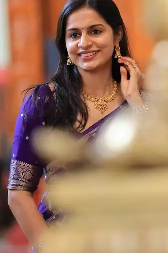 Purple silk blend banarasi saree with unstitched blouse piece