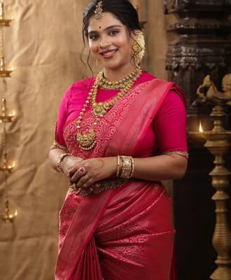 Pink silk blend banarasi saree with unstitched blouse piece 4