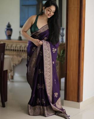 Purple silk blend banarasi saree with unstitched blouse piece 3