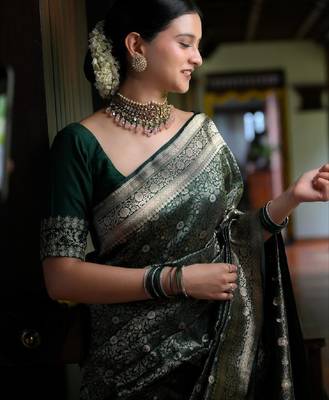 Green silk blend banarasi saree with unstitched blouse piece 2