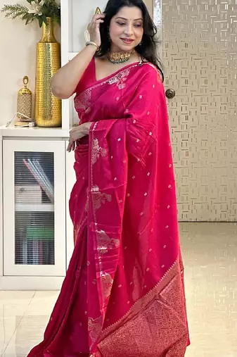 Pink silk blend banarasi saree with unstitched blouse piece
