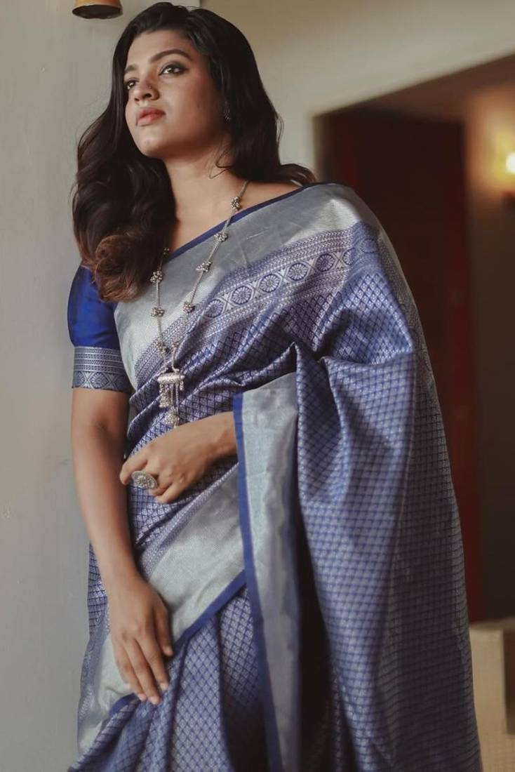 Blue soft silk blend banarasi jacuard work designer party wear saree with unstitched blouse piece