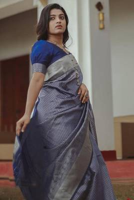 Blue silk blend banarasi saree with unstitched blouse piece 2