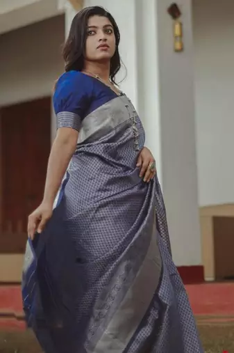 Blue silk blend banarasi saree with unstitched blouse piece