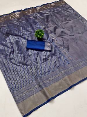Blue silk blend banarasi saree with unstitched blouse piece 5
