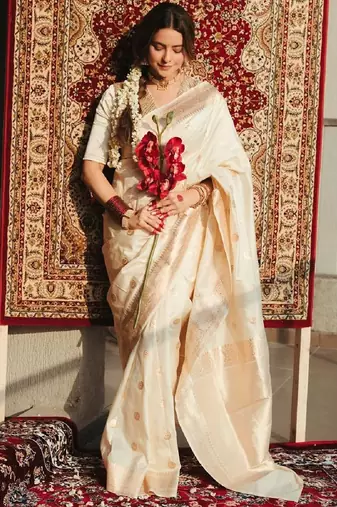 White silk blend banarasi saree with unstitched blouse piece