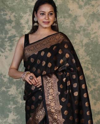 Black silk blend banarasi saree with unstitched blouse piece 1