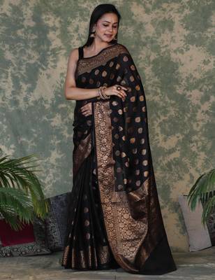 Black silk blend banarasi saree with unstitched blouse piece 3