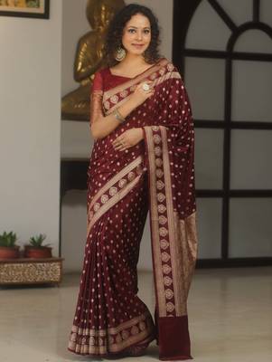 Maroon silk blend banarasi saree with unstitched blouse piece 4