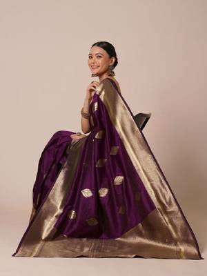 Purple silk blend banarasi saree with unstitched blouse piece 3