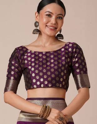 Purple silk blend banarasi saree with unstitched blouse piece 5