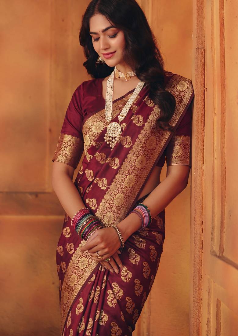 Maroon silk blend banarasi saree with unstitched blouse piece