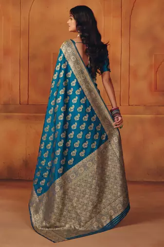 Morpich silk blend banarasi saree with unstitched blouse piece