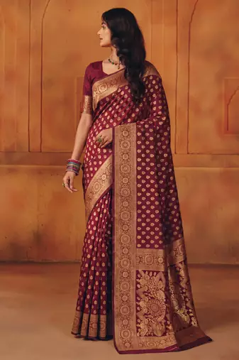 Mjaroon silk blend banarasi saree with unstitched blouse piece