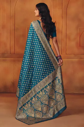 Morpich silk blend banarasi saree with unstitched blouse piece