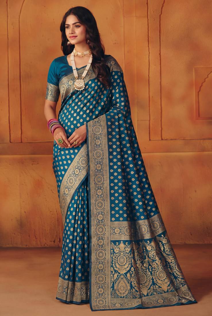Morpich silk blend banarasi saree with unstitched blouse piece