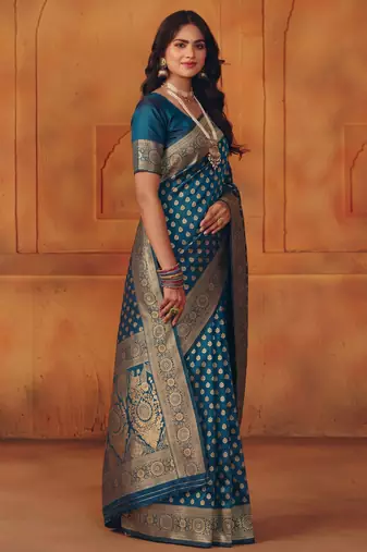 Morpich silk blend banarasi saree with unstitched blouse piece