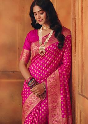 Pink silk blend banarasi saree with unstitched blouse piece 2