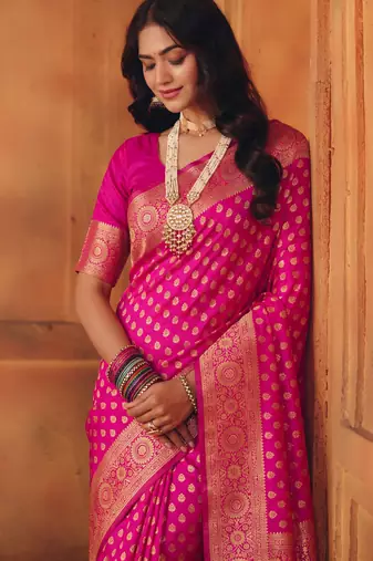 Pink silk blend banarasi saree with unstitched blouse piece