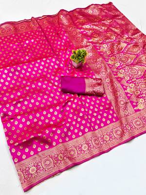 Pink silk blend banarasi saree with unstitched blouse piece 2