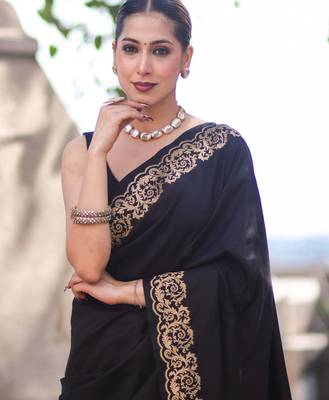 Black silk blend banarasi saree with unstitched blouse piece 1