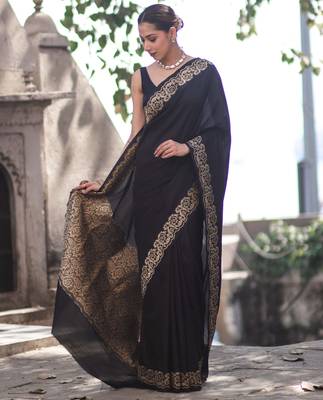 Black silk blend banarasi saree with unstitched blouse piece 3