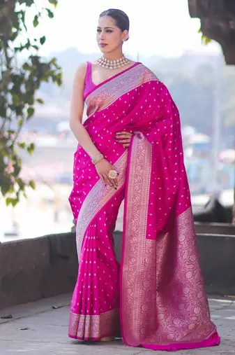 Pink silk blend banarasi saree with unstitched blouse piece