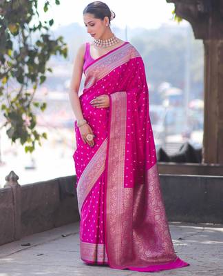 Pink silk blend banarasi saree with unstitched blouse piece 3